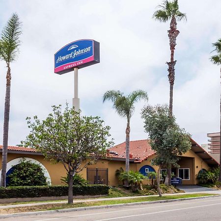 Howard Johnson By Wyndham National City/San Diego South Екстериор снимка