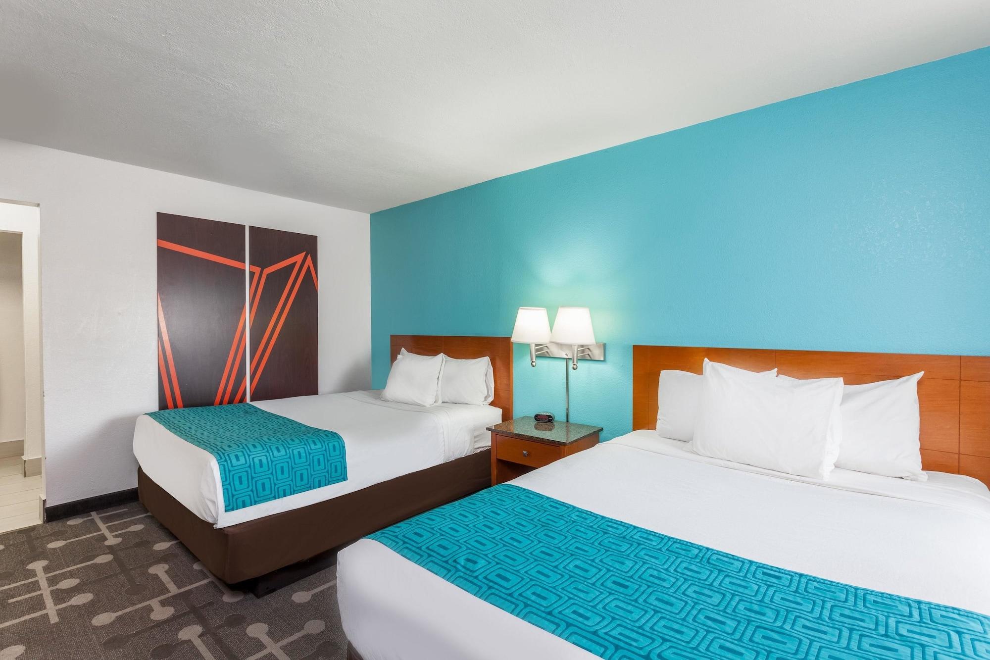 Howard Johnson By Wyndham National City/San Diego South Екстериор снимка