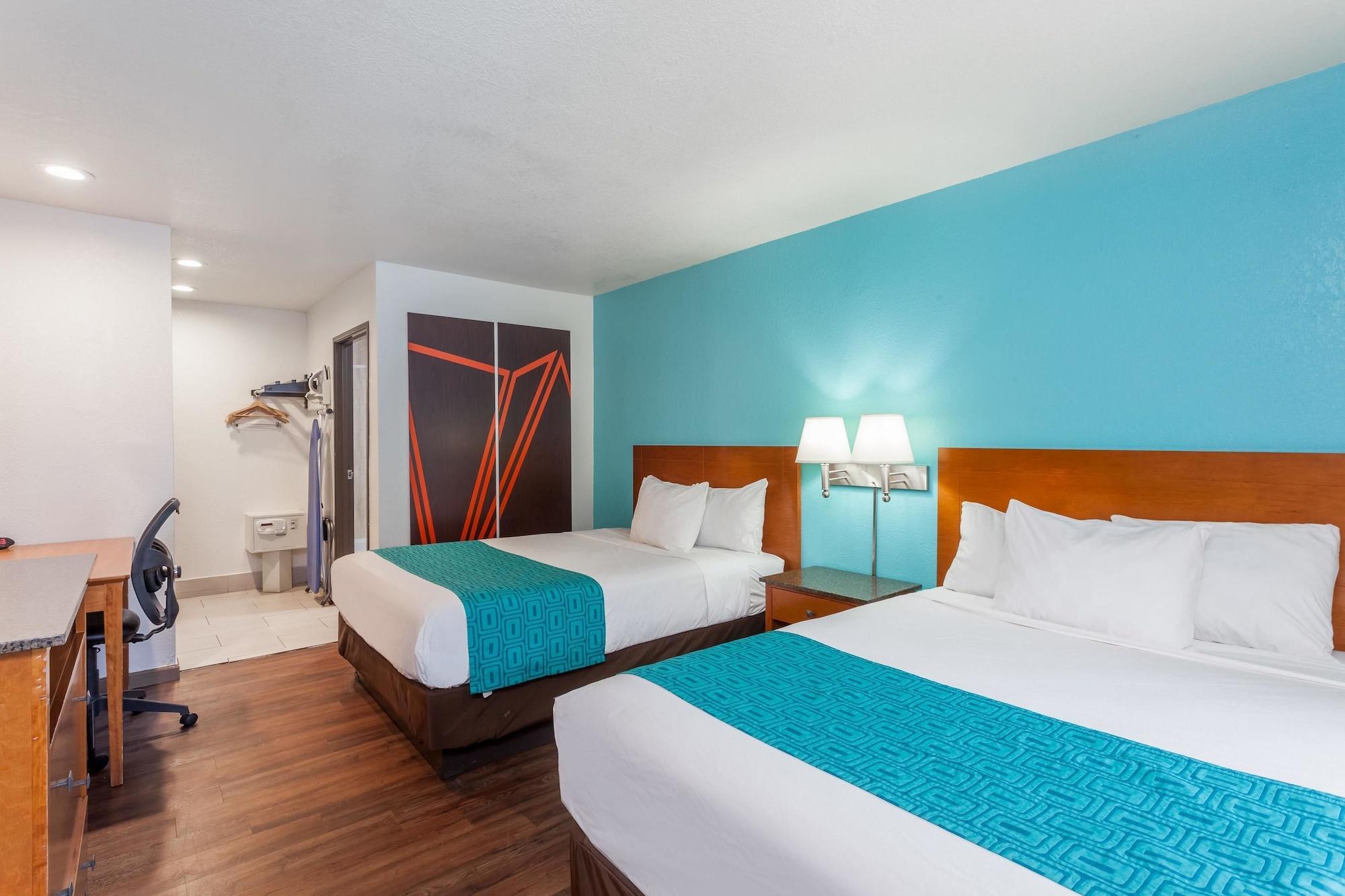 Howard Johnson By Wyndham National City/San Diego South Екстериор снимка