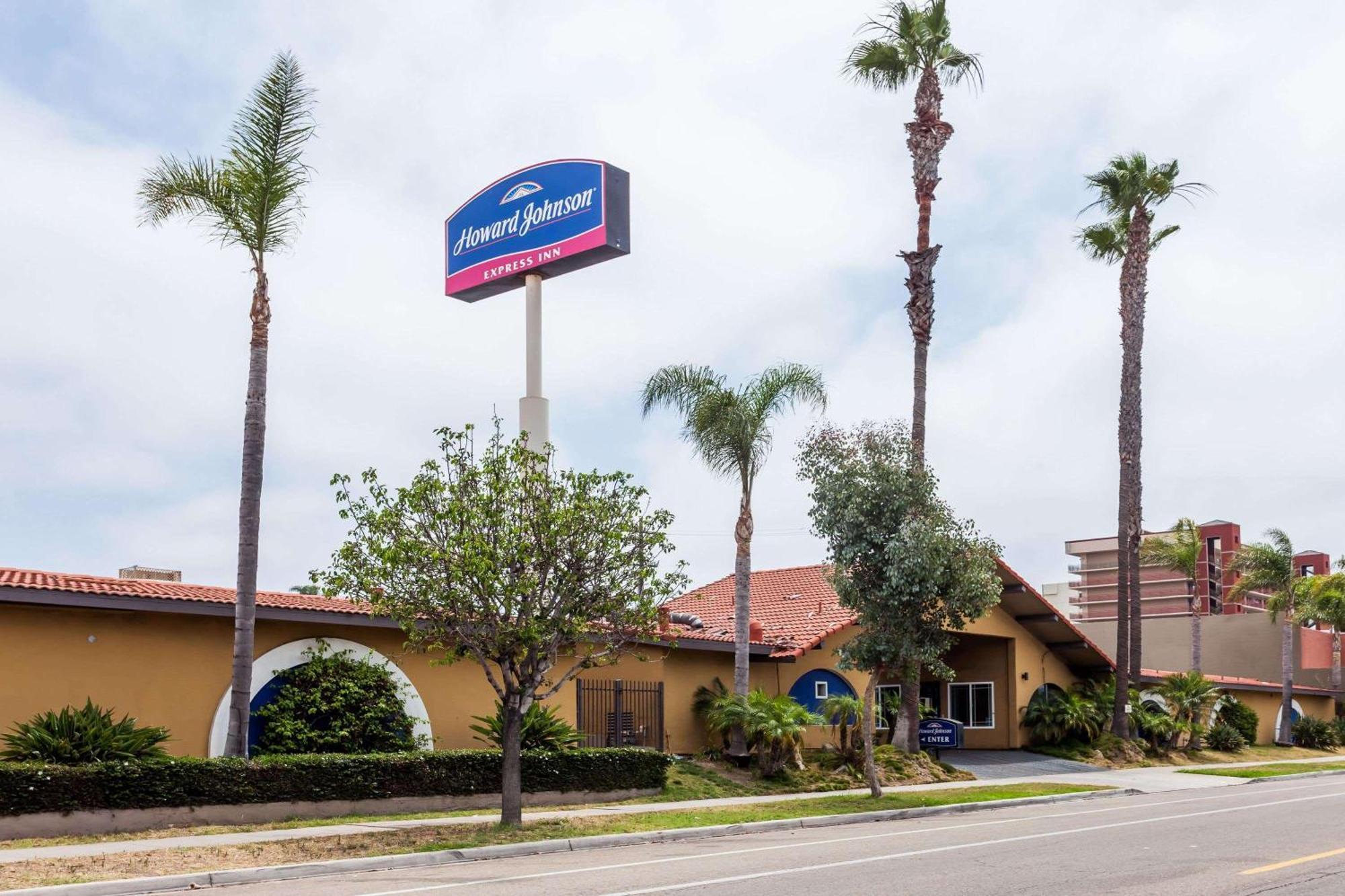 Howard Johnson By Wyndham National City/San Diego South Екстериор снимка