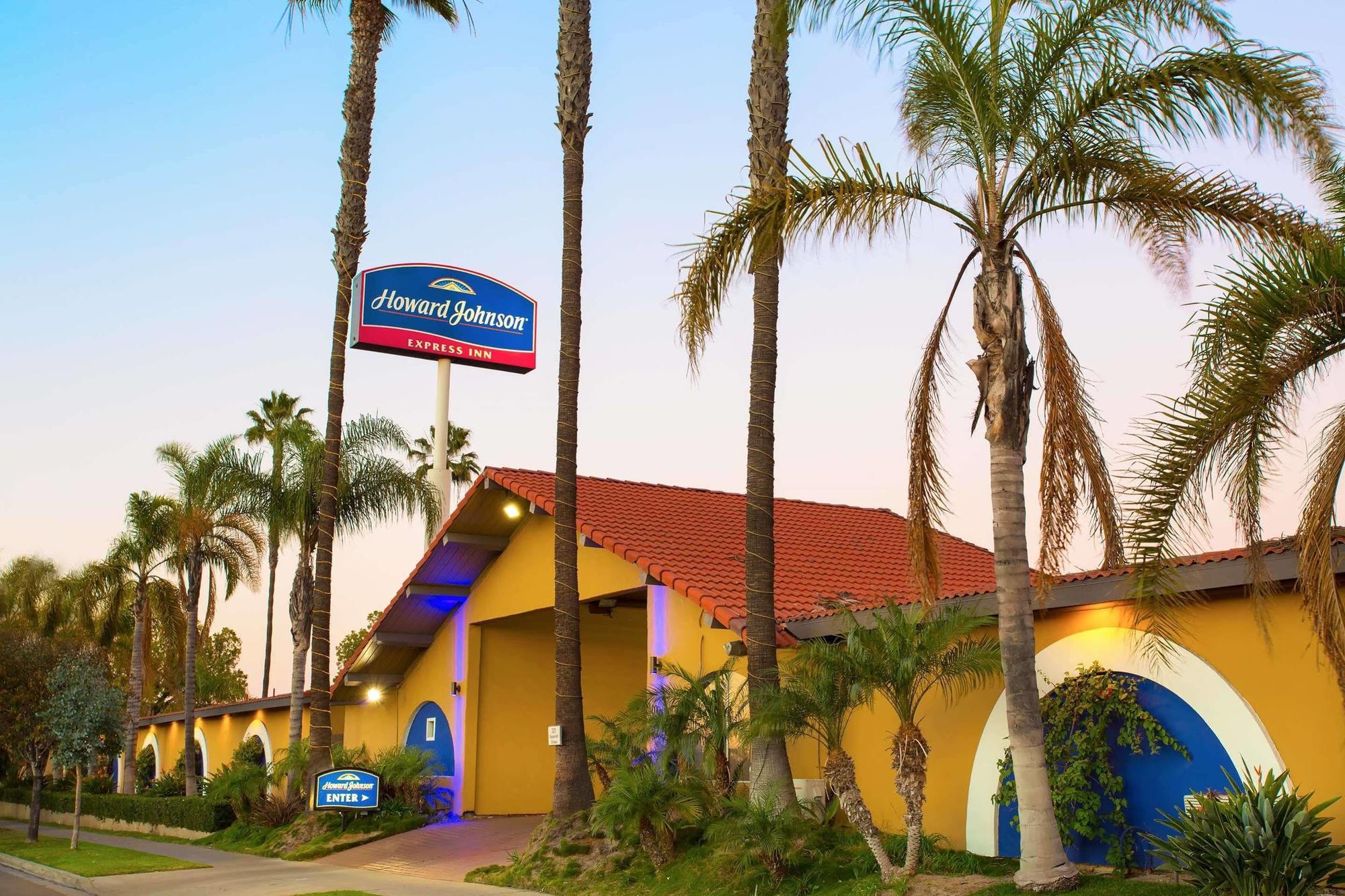 Howard Johnson By Wyndham National City/San Diego South Екстериор снимка